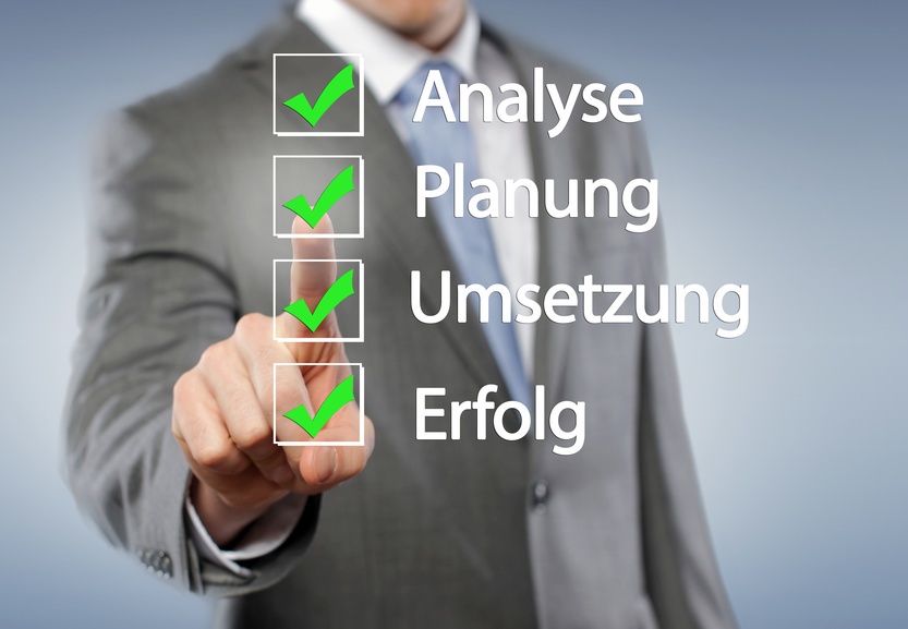 3_-_FOTOLIA_-_Checkliste_CRM